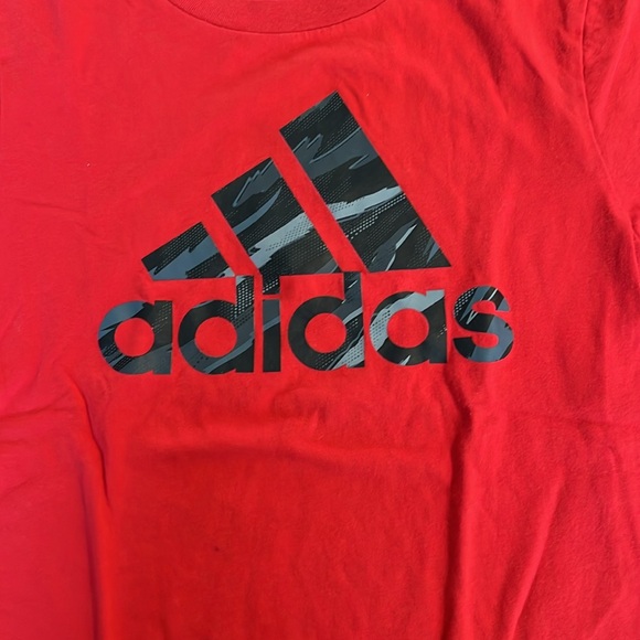 Size 7 adidas shirt - Picture 2 of 5